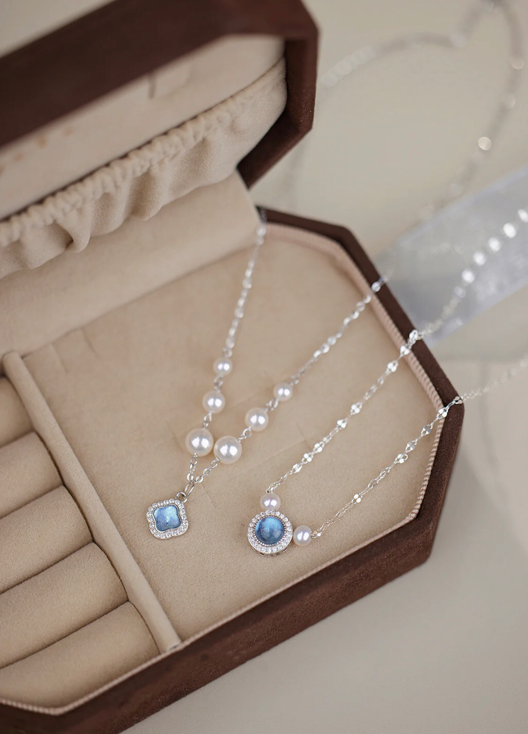 COLLIER ÉLÉGANT À VAGUE