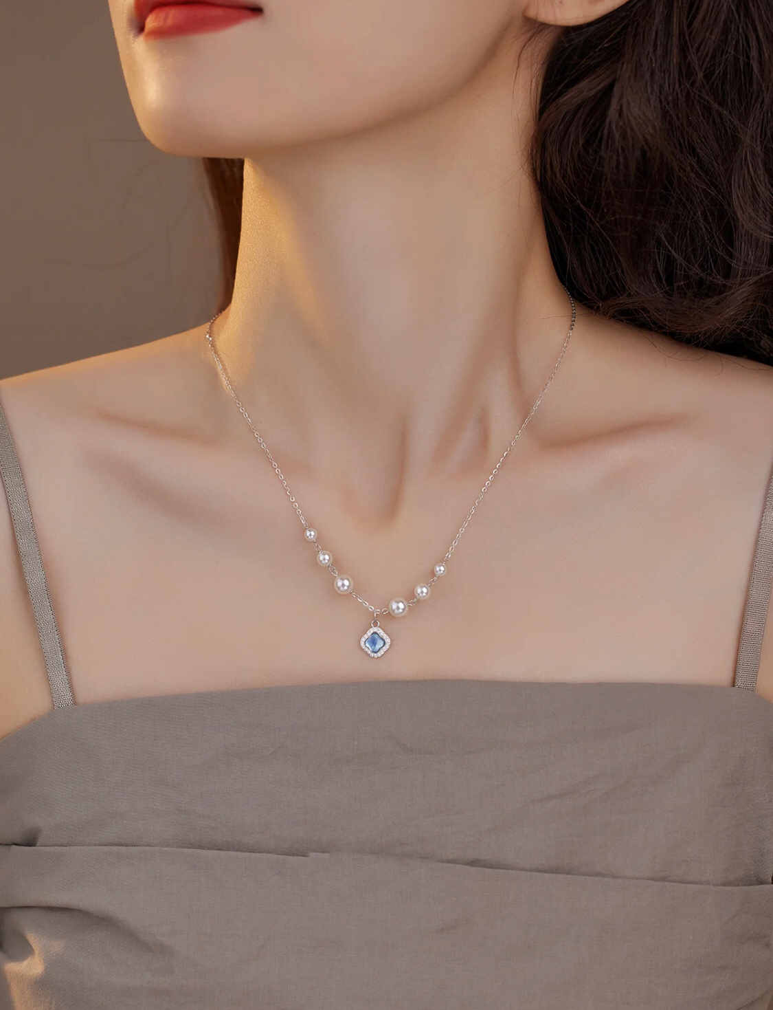COLLIER ÉLÉGANT À VAGUE