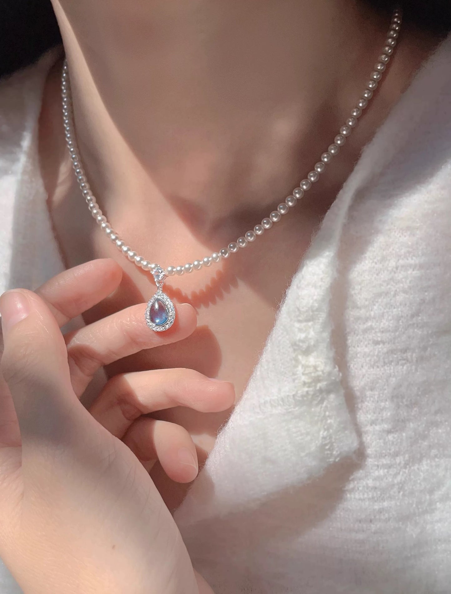 COLLIER ECHO MÉMORABLE