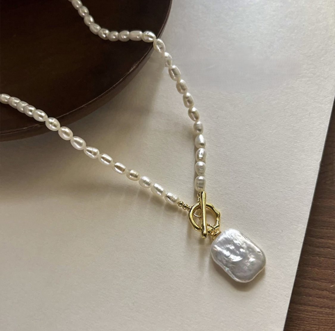 Pearl Glimmer Necklace