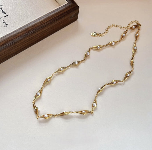COLLIER DE LUXE PERLE RAYONNANTE
