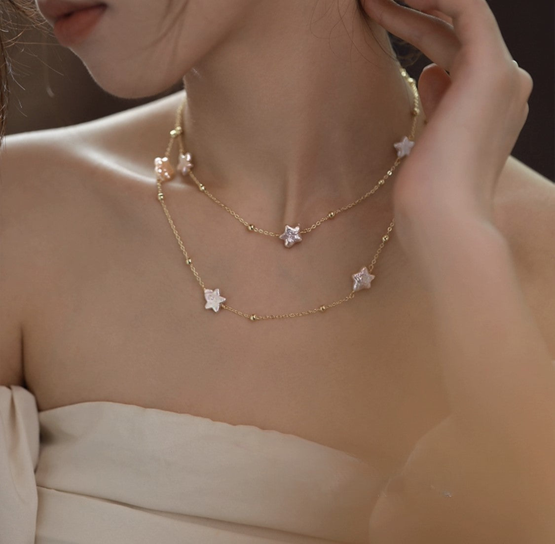 COLLIER DE PERLES ÉTOILES