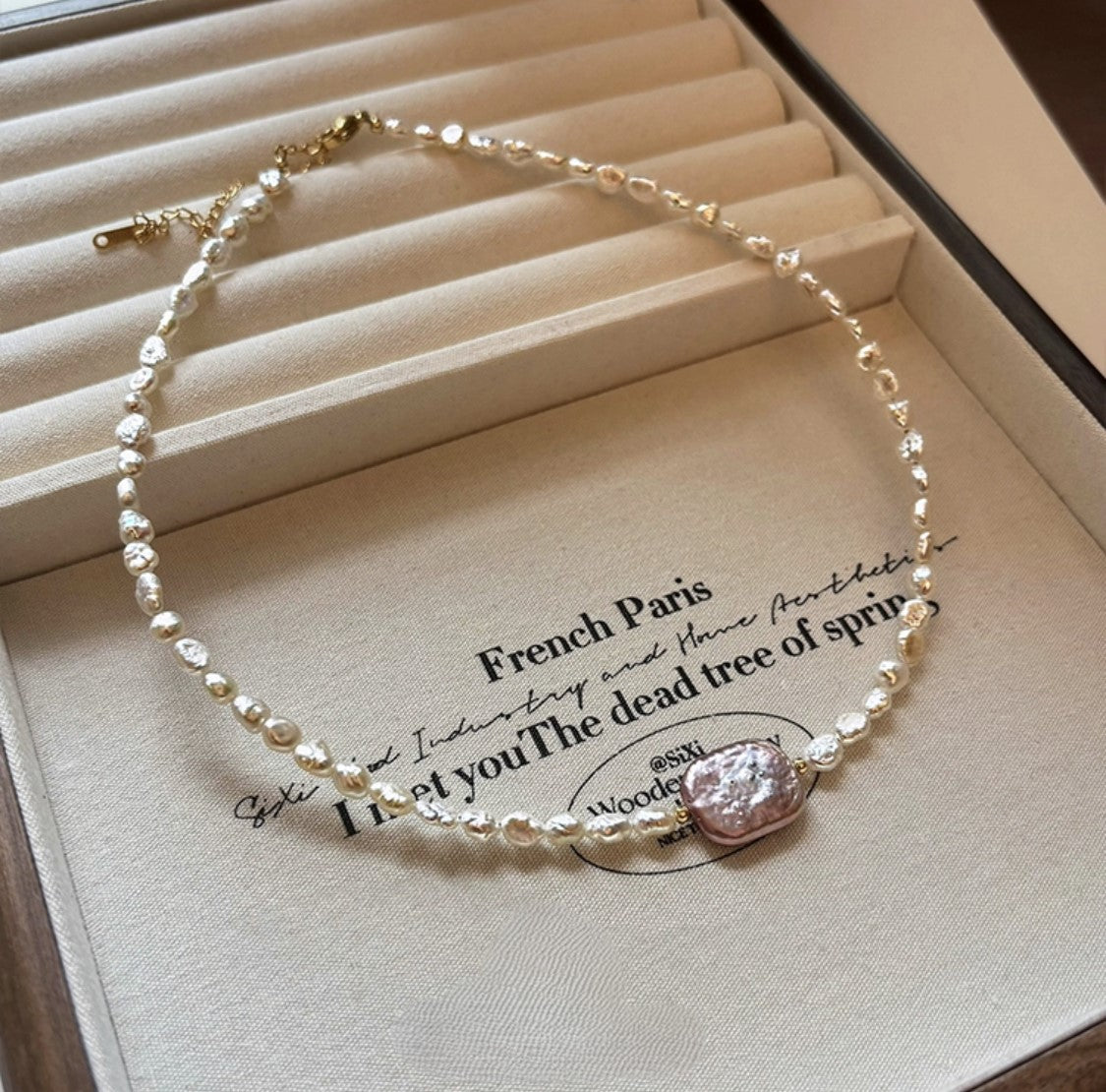 COLLIER SÉRÉNADE DE PERLES