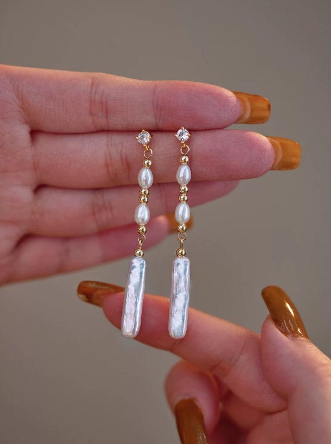 BOUCLES D'OREILLES BEAUTÉ NATURELLE