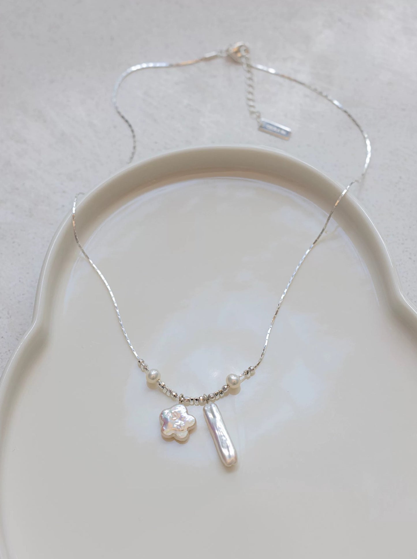 COLLIER DE GIVRE ENCHANTÉ