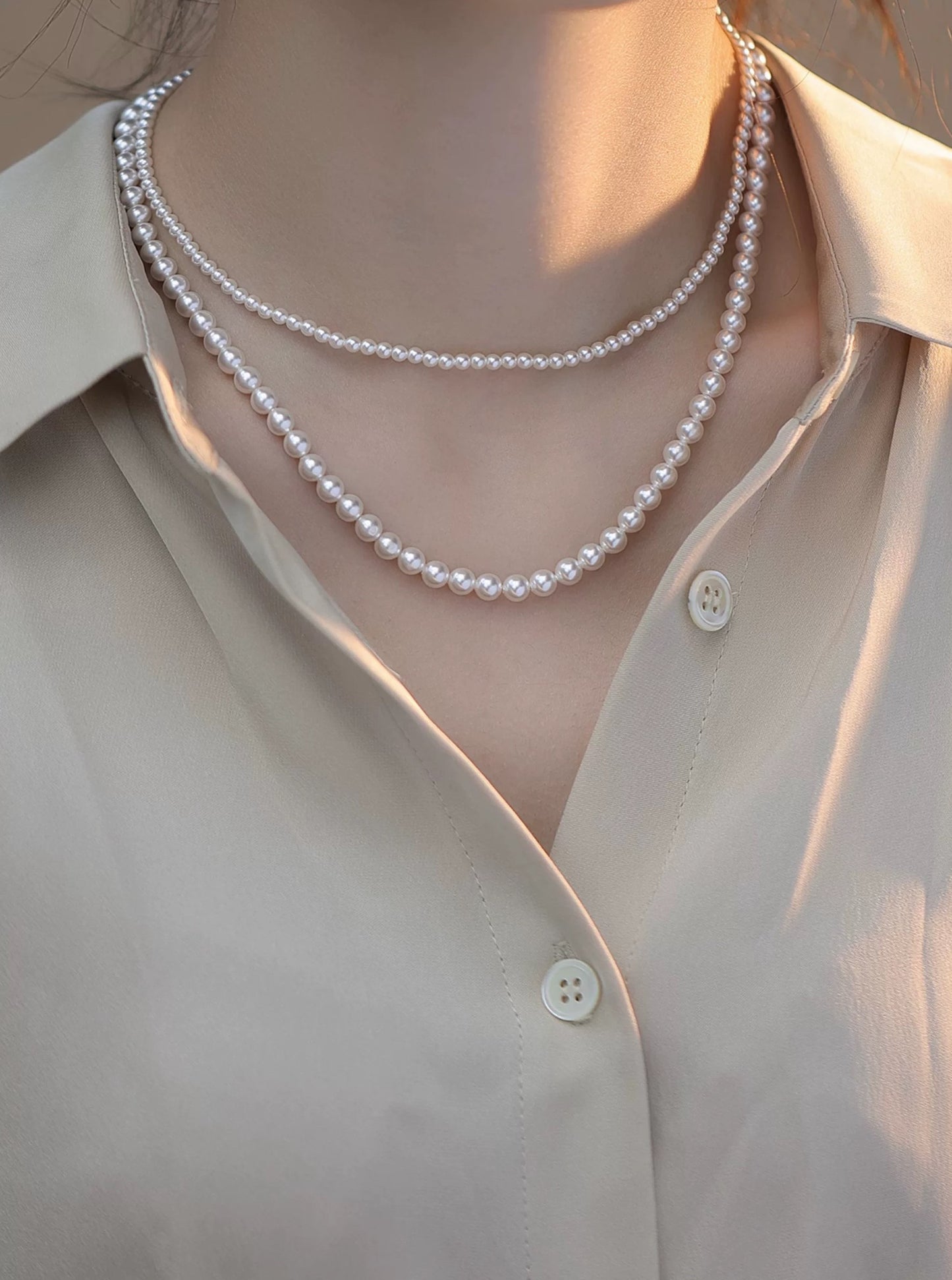 LUMINOUS PEARL NECKLACE