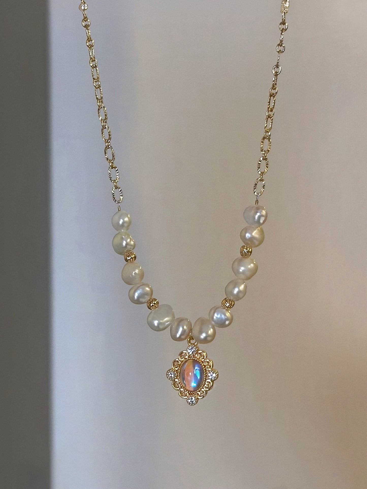 COLLIER LUMIÈRE INTÉRIEURE