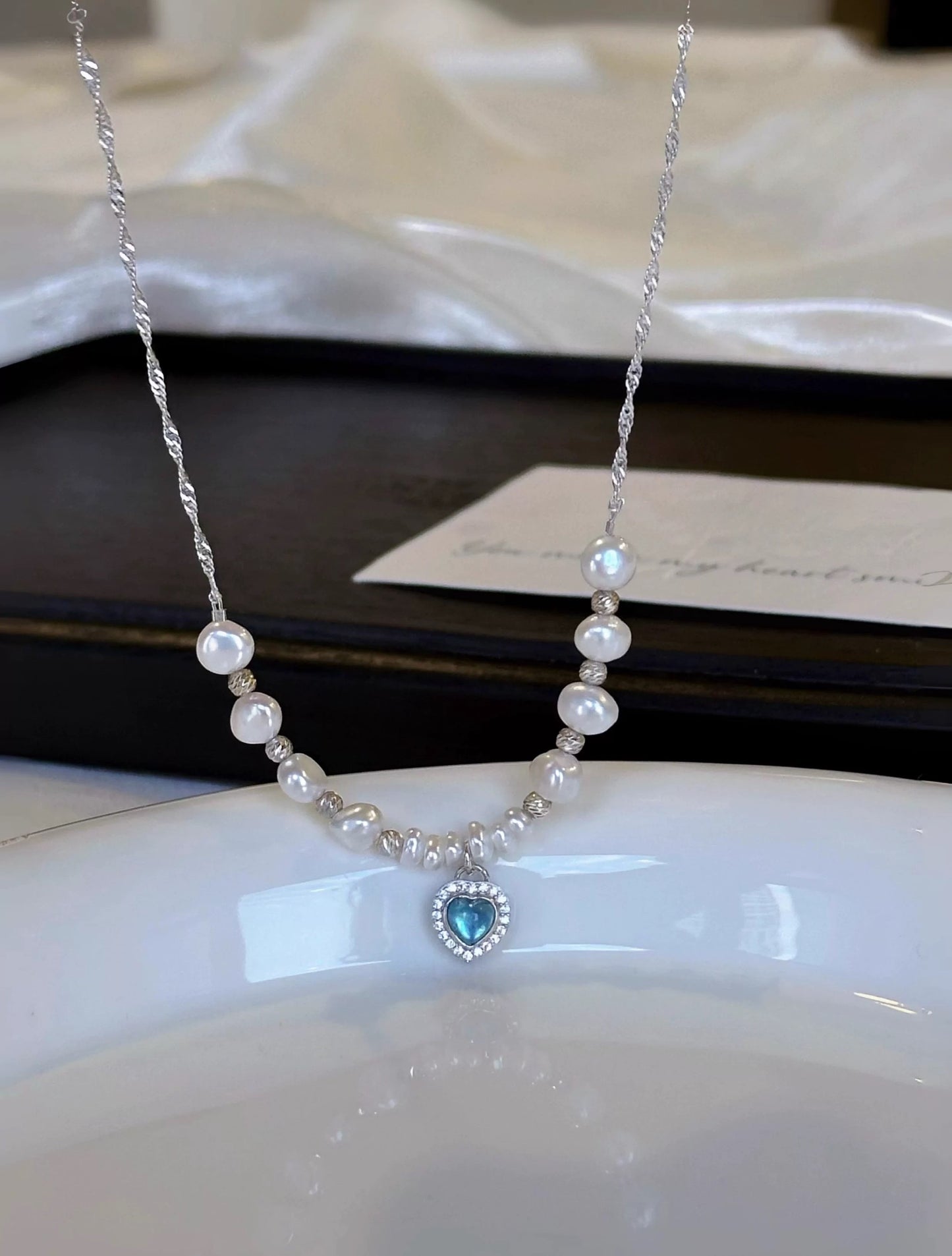 COLLIER FANTAISIE BRILLANT