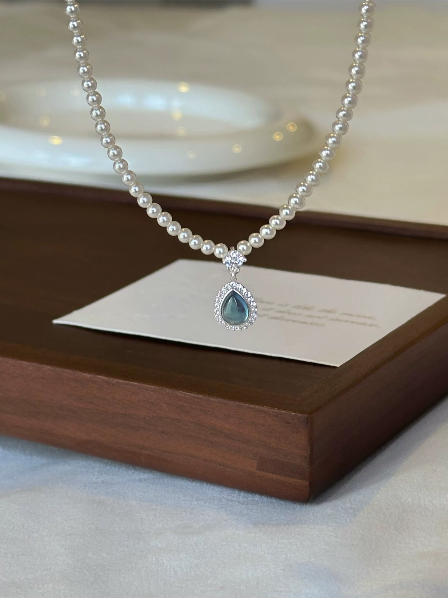 COLLIER ECHO MÉMORABLE