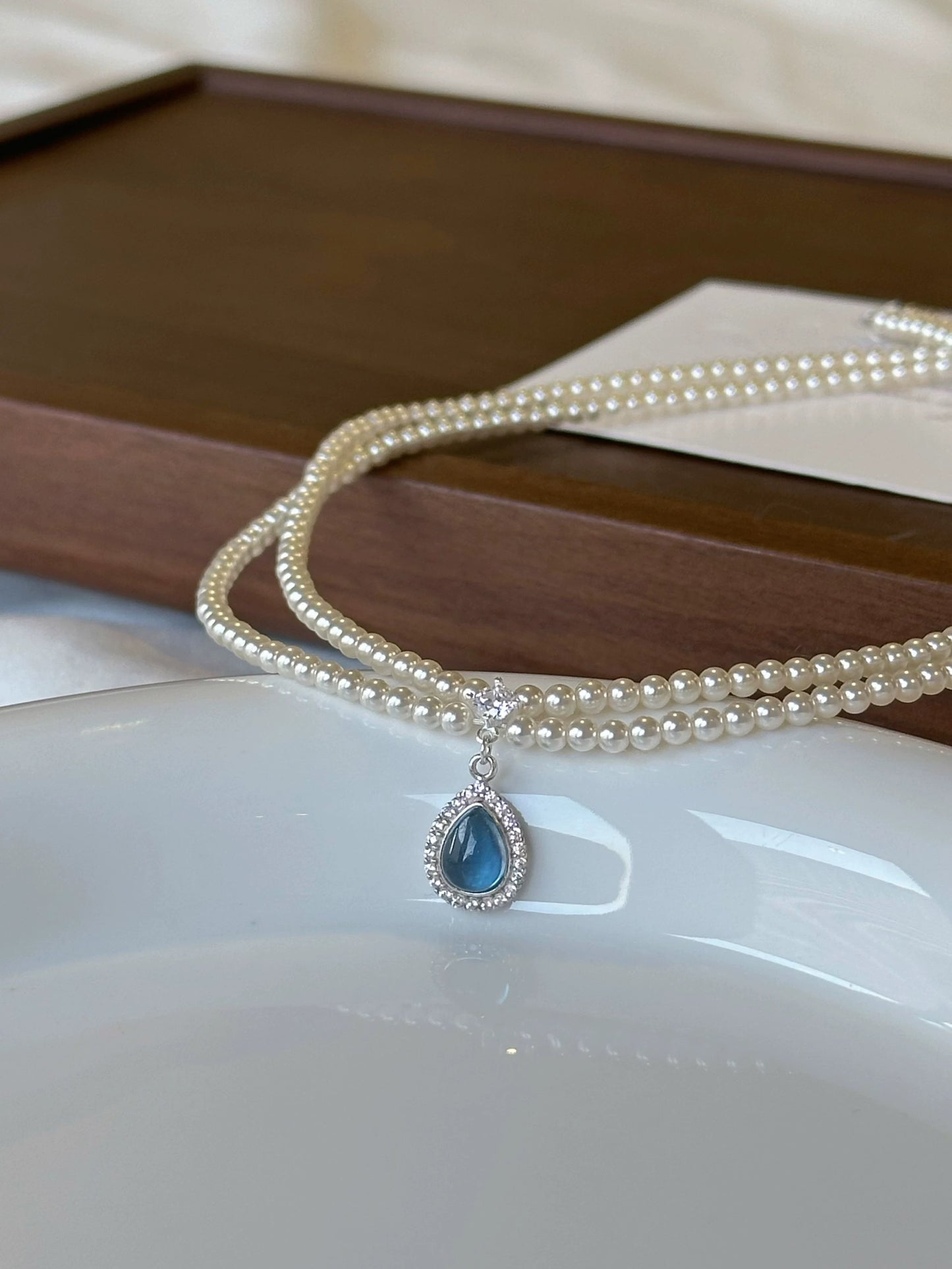 PEACEFUL SEA NECKLACE
