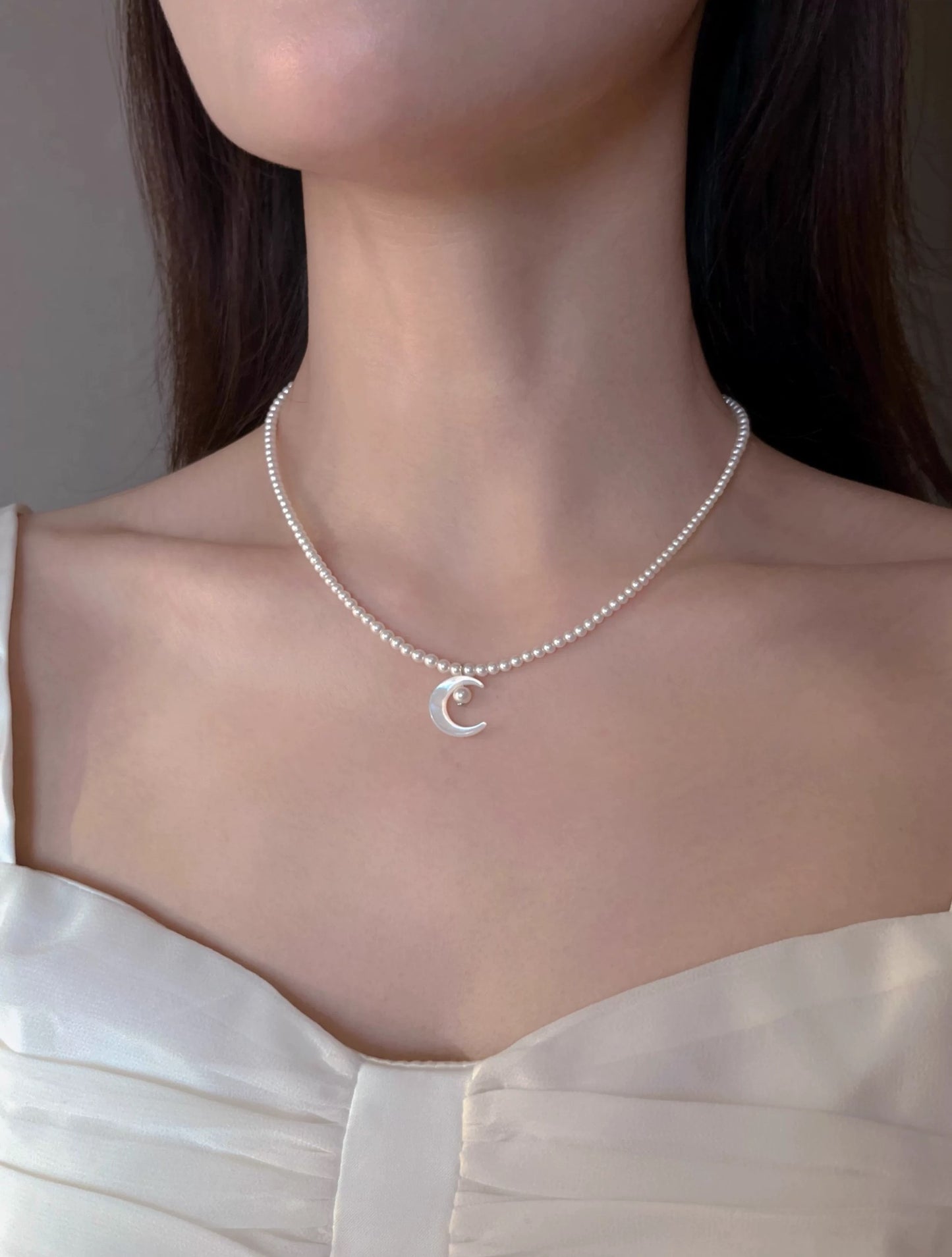 REFLECTED MOON NECKLACE