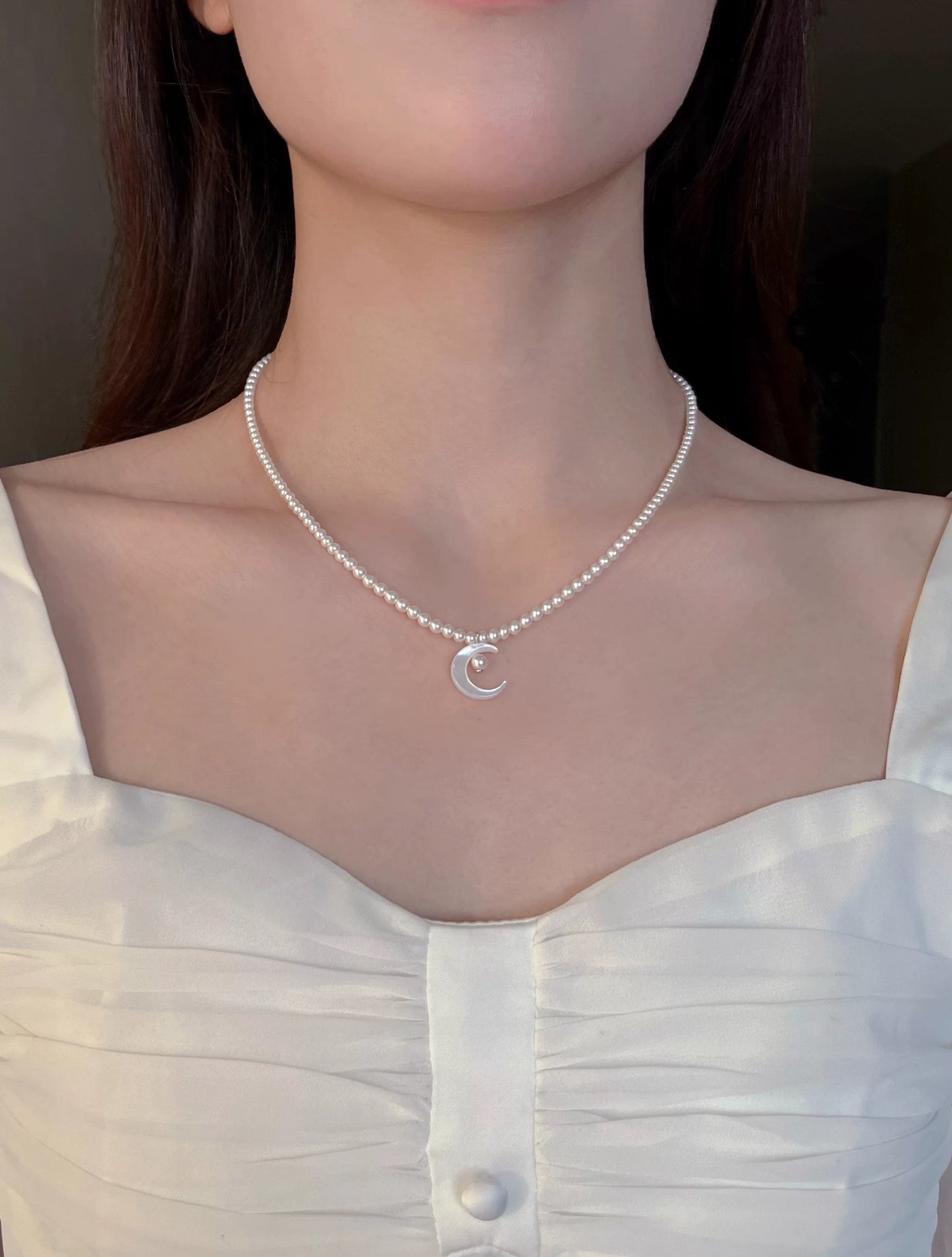 REFLECTED MOON NECKLACE