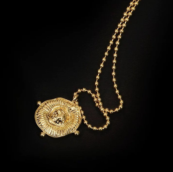 Luxe Aura Necklace