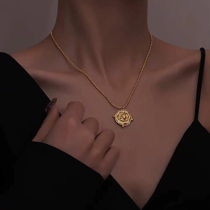 Luxe Aura Necklace