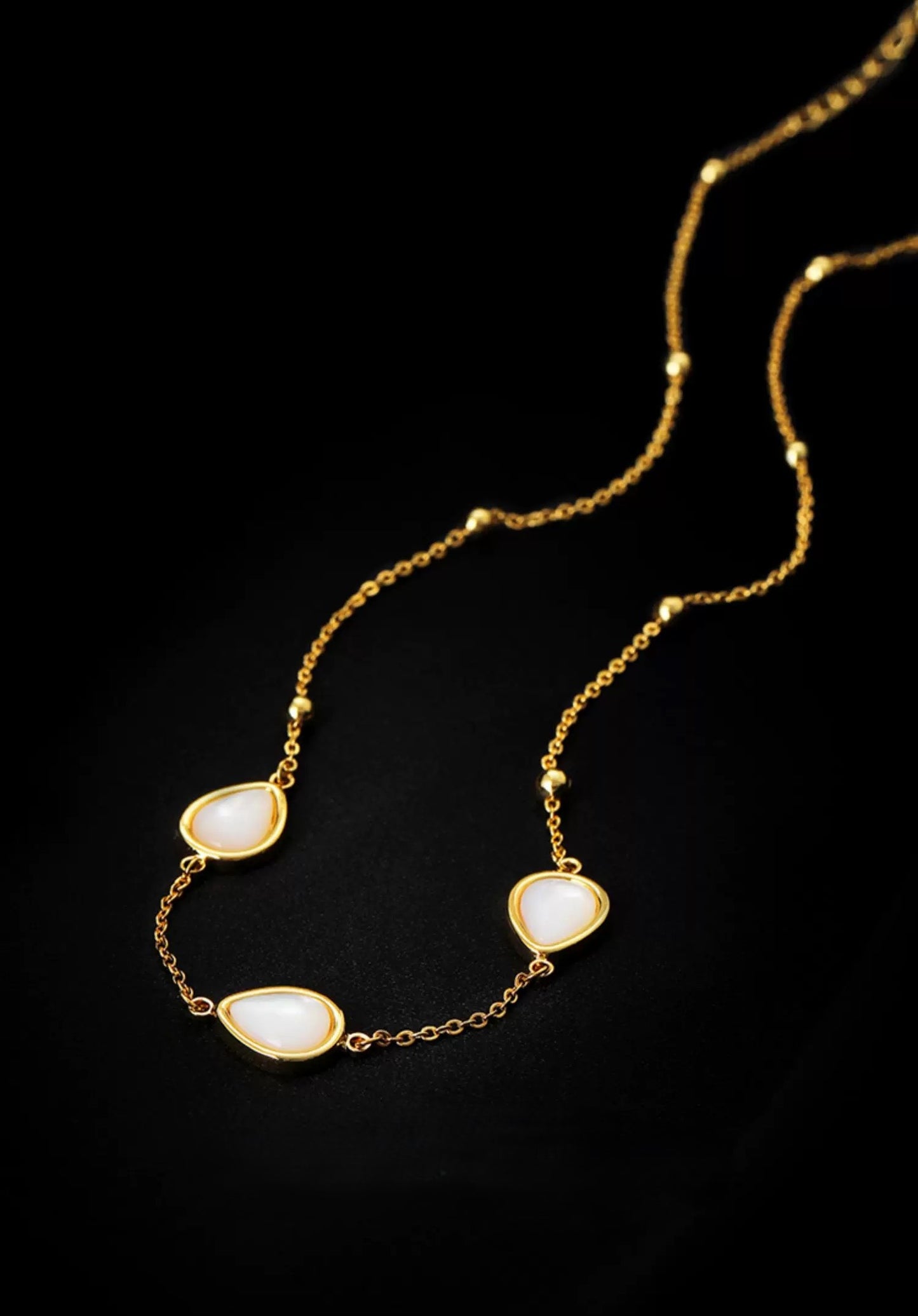 Collier Halo séduisant