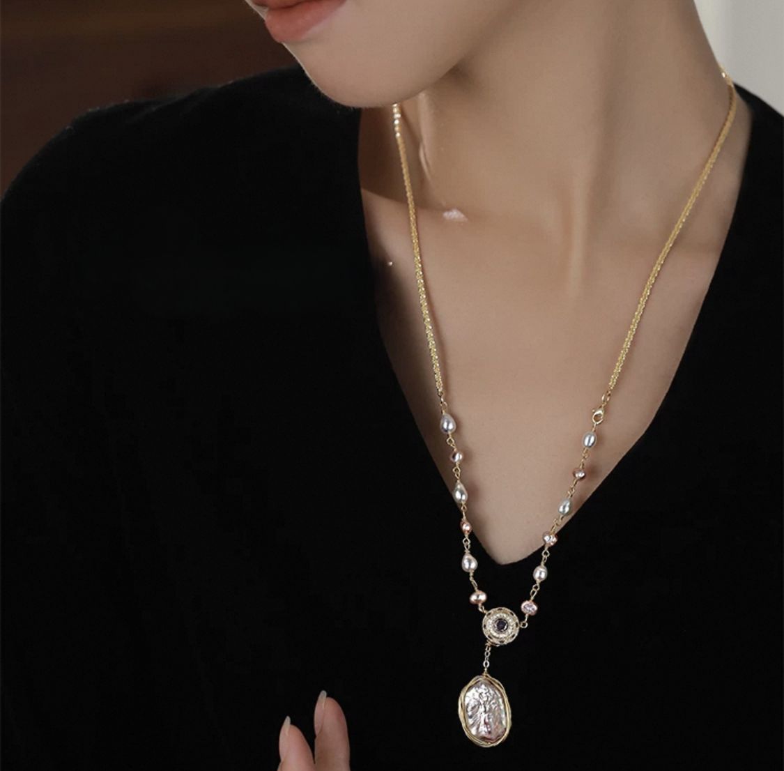 Regal Pearl Necklace
