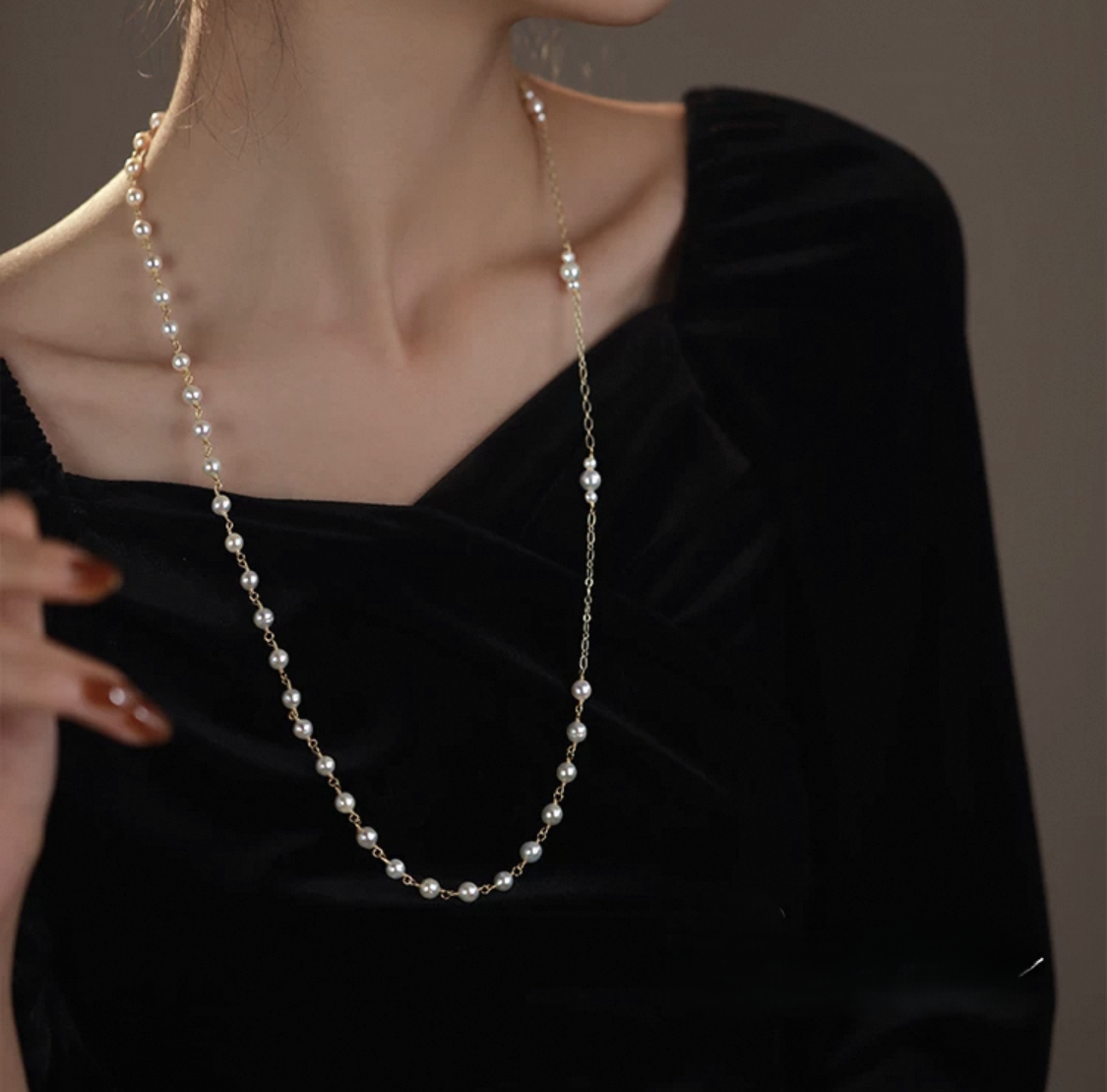Classic Pearl Necklace