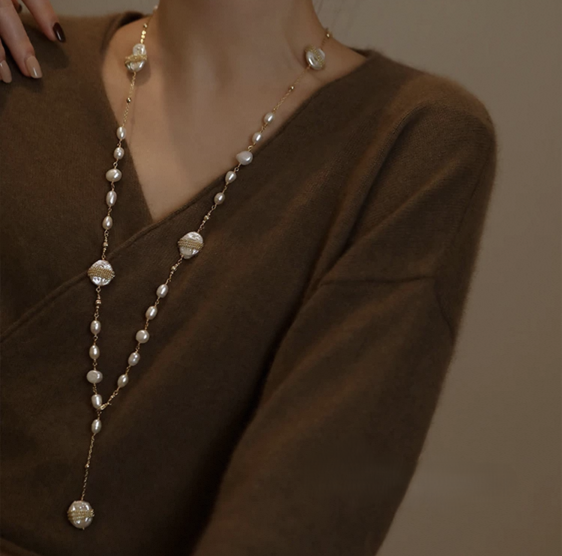 Graceful Pearl Necklace