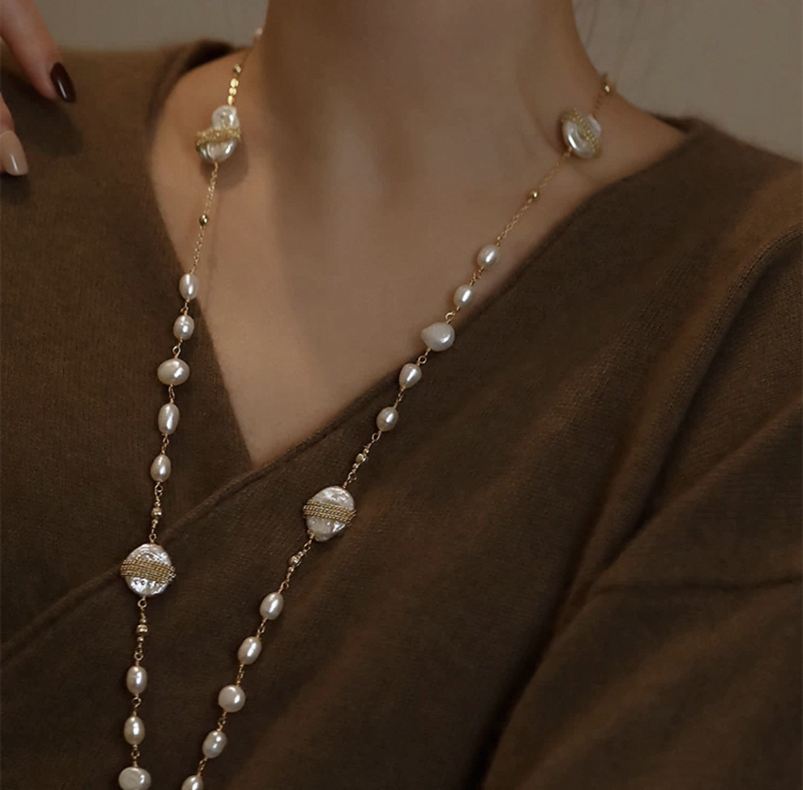 Graceful Pearl Necklace