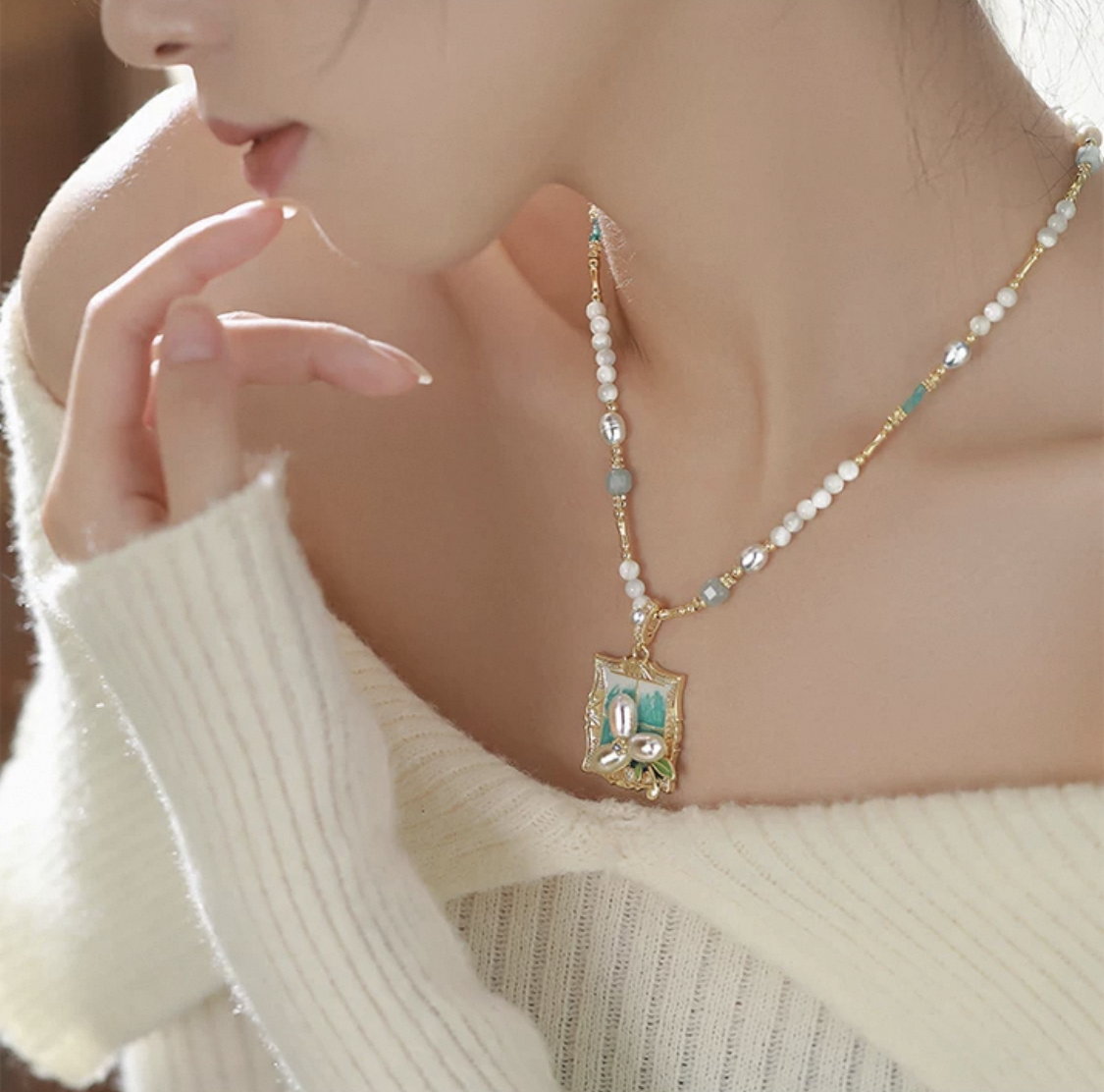 Opulent Pearl Necklace