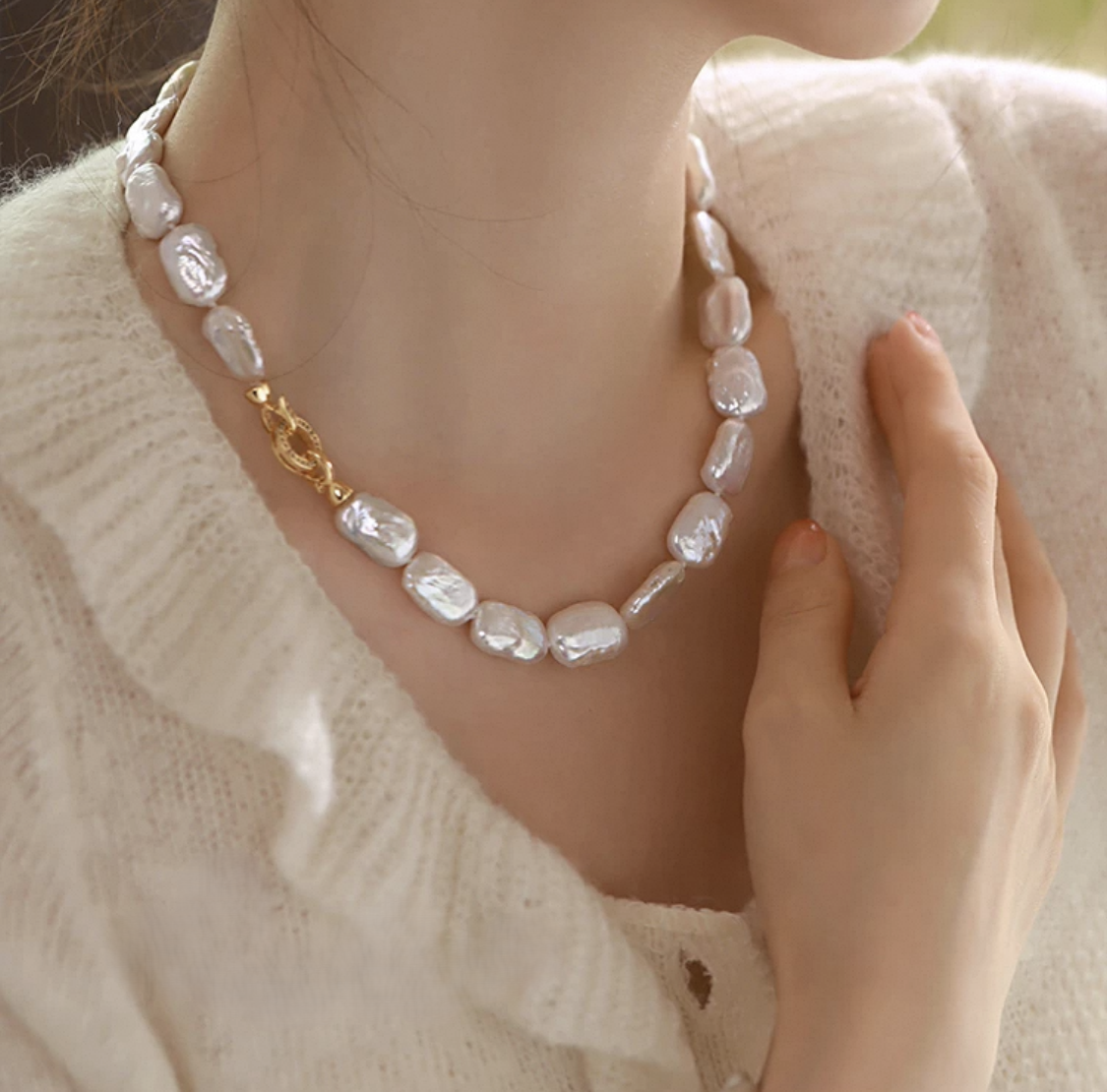 Pearl Aura Necklace