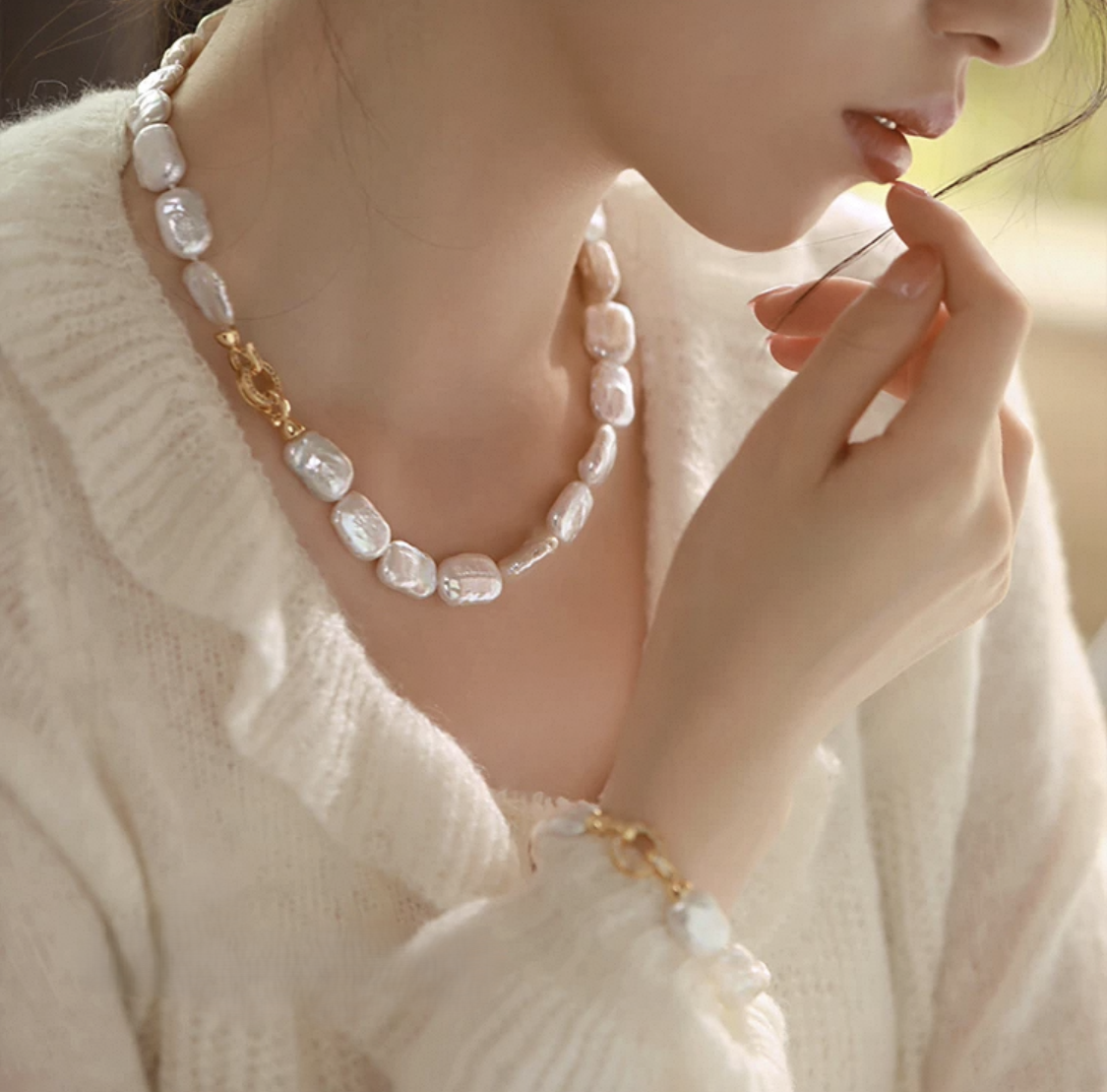 Pearl Aura Necklace