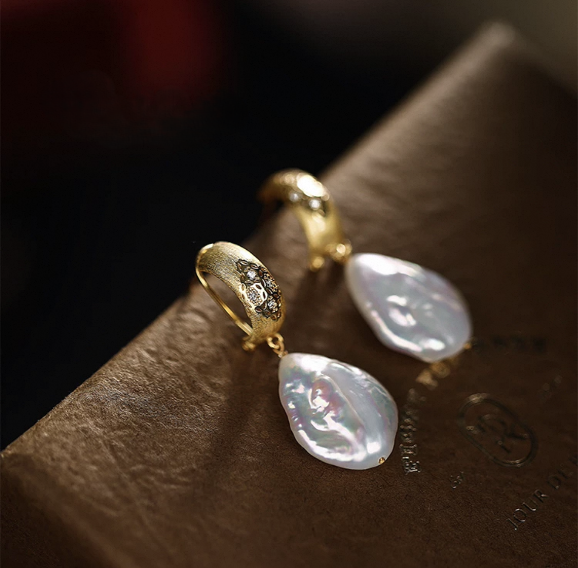 Pearl Poise Earrings