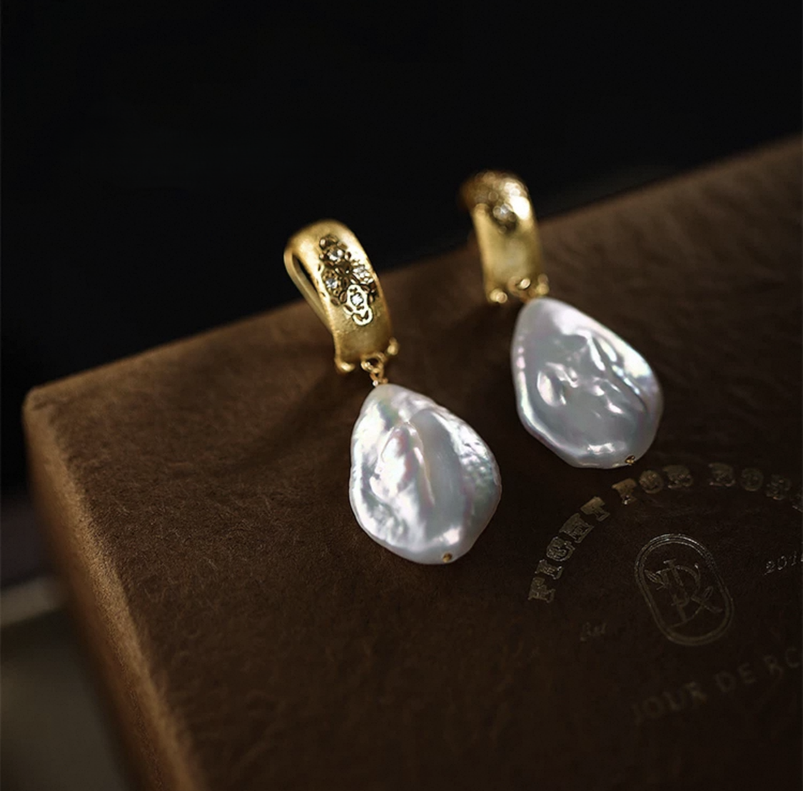 Pearl Poise Earrings