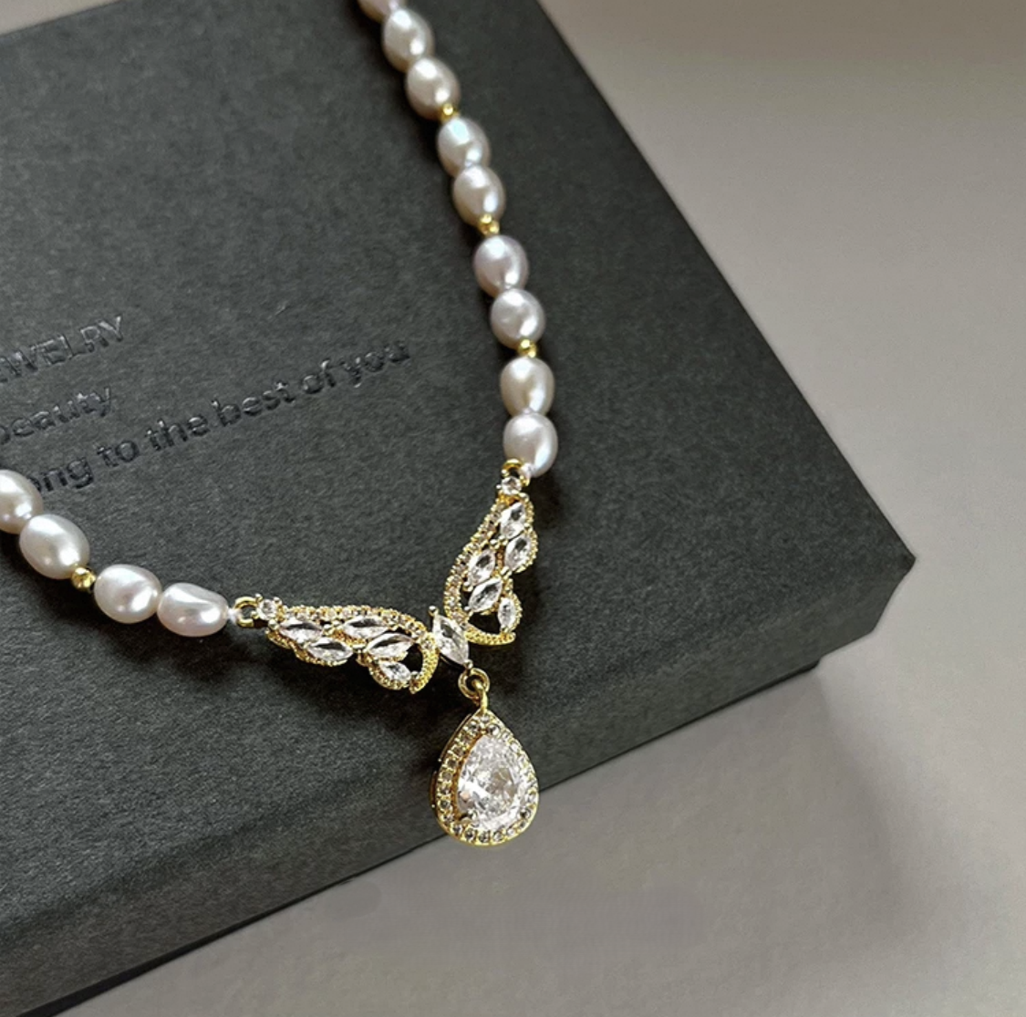 Pearl Treasure Necklace