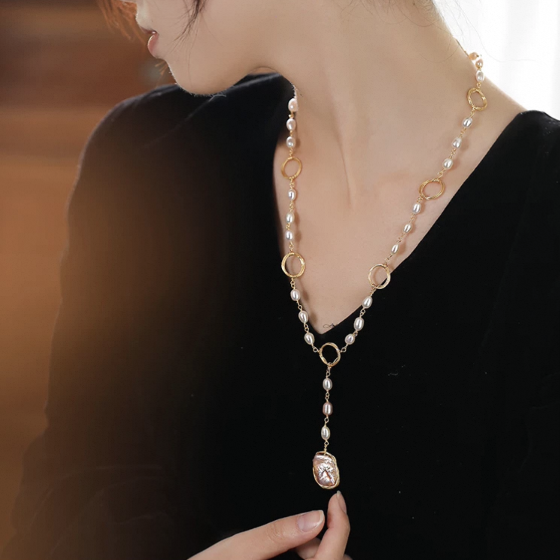 Pearl Reflection Necklace