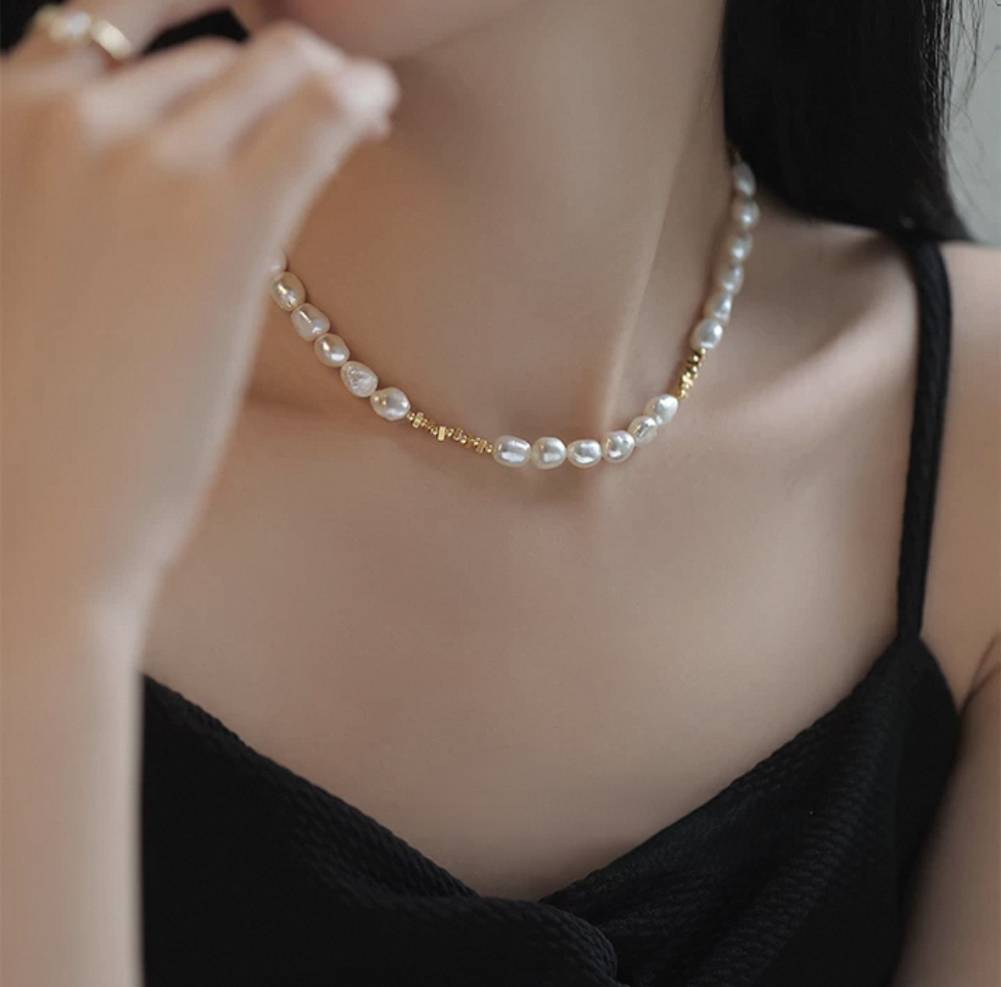 Pearl Hush Necklace