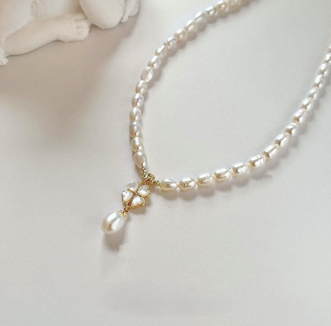 Pearl Lull Necklace