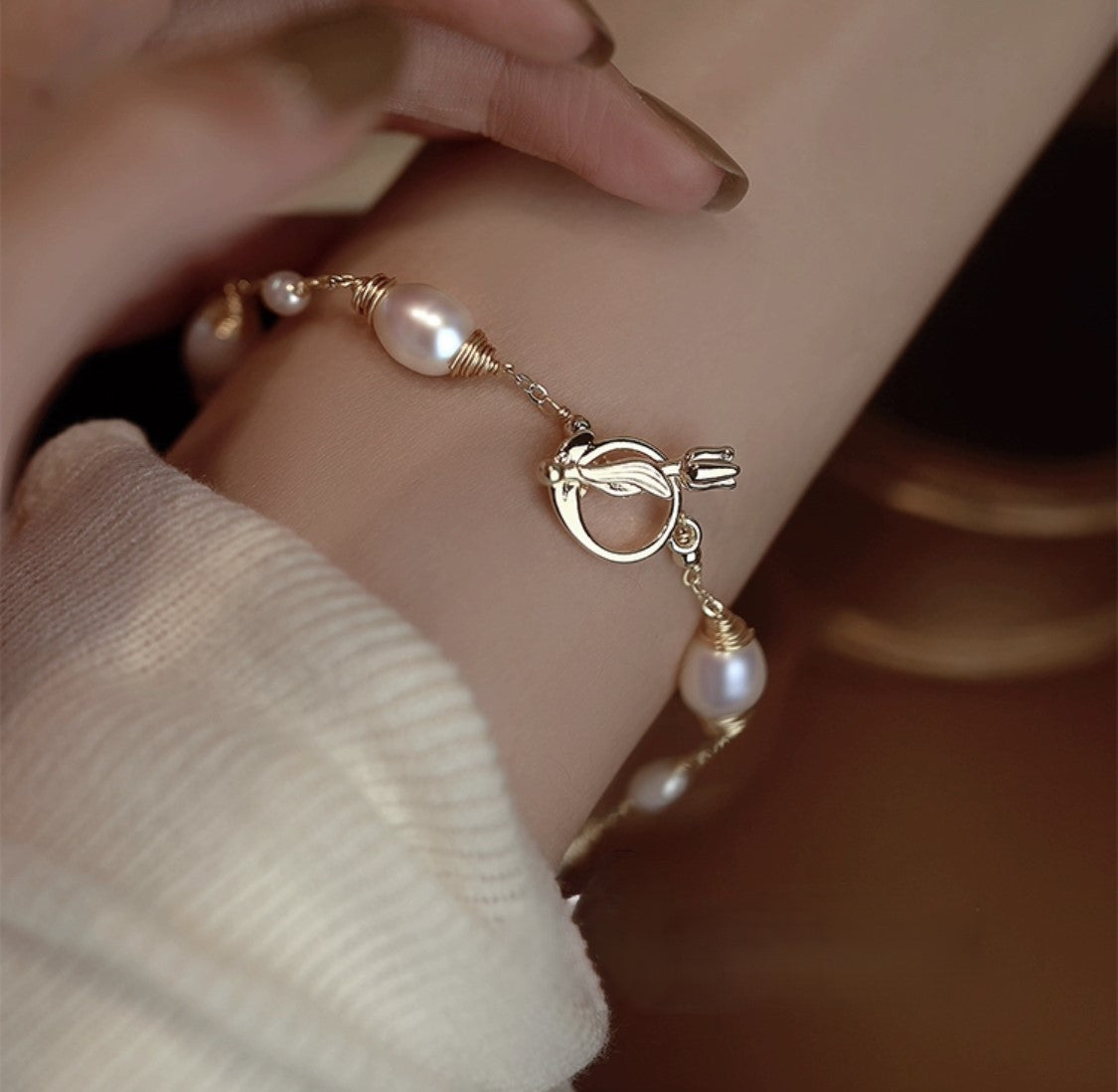 Magical Pearl Embrace Bracelet