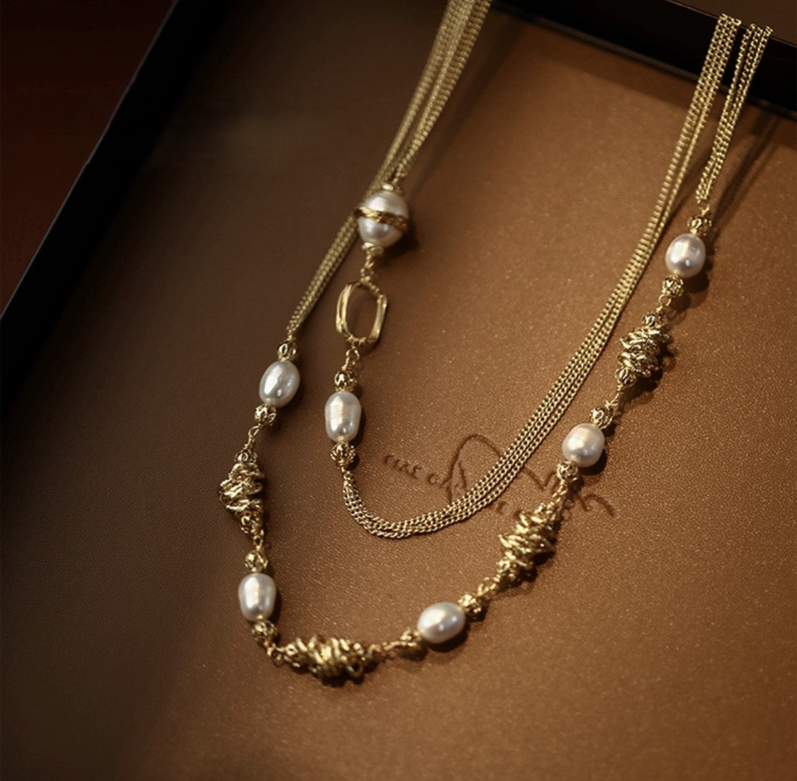 COLLIER DE PERLES GOLDEN TOUCH