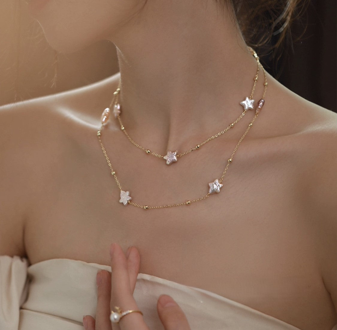 COLLIER DE PERLES ÉTOILES