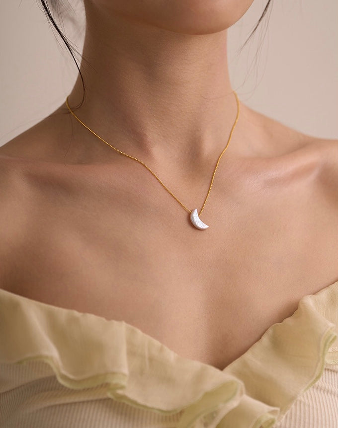 COLLIER DE PERLES LUMINEUSES