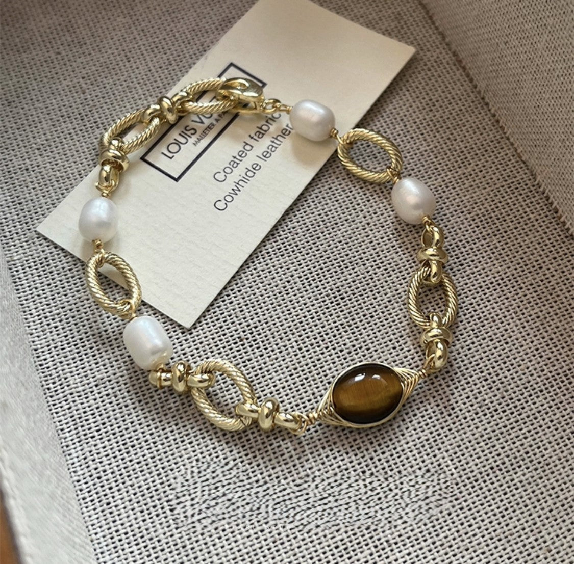 BRACELET DE PERLES DORÉES ANCIENNES