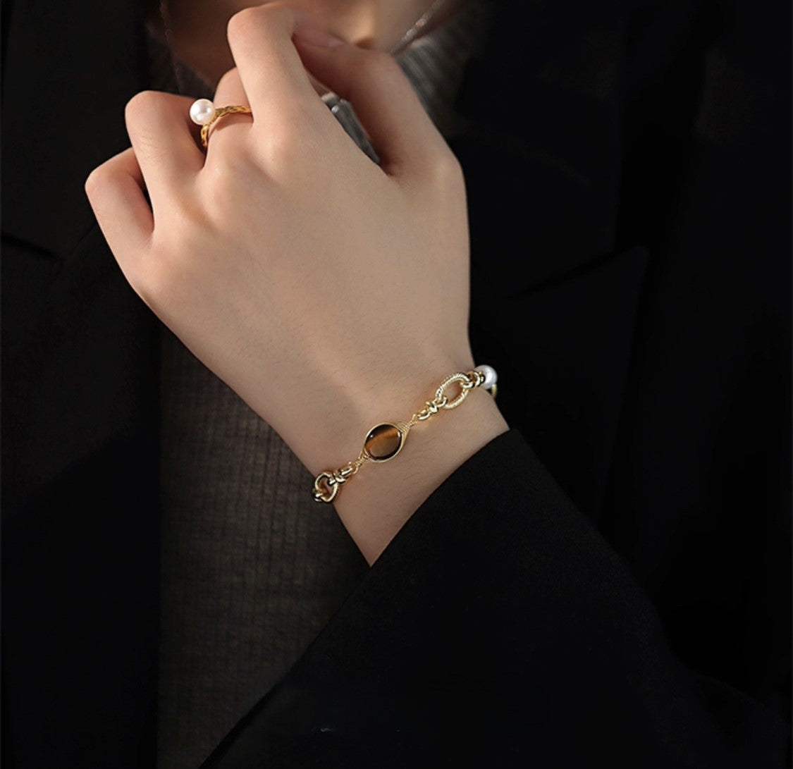 BRACELET DE PERLES DORÉES ANCIENNES