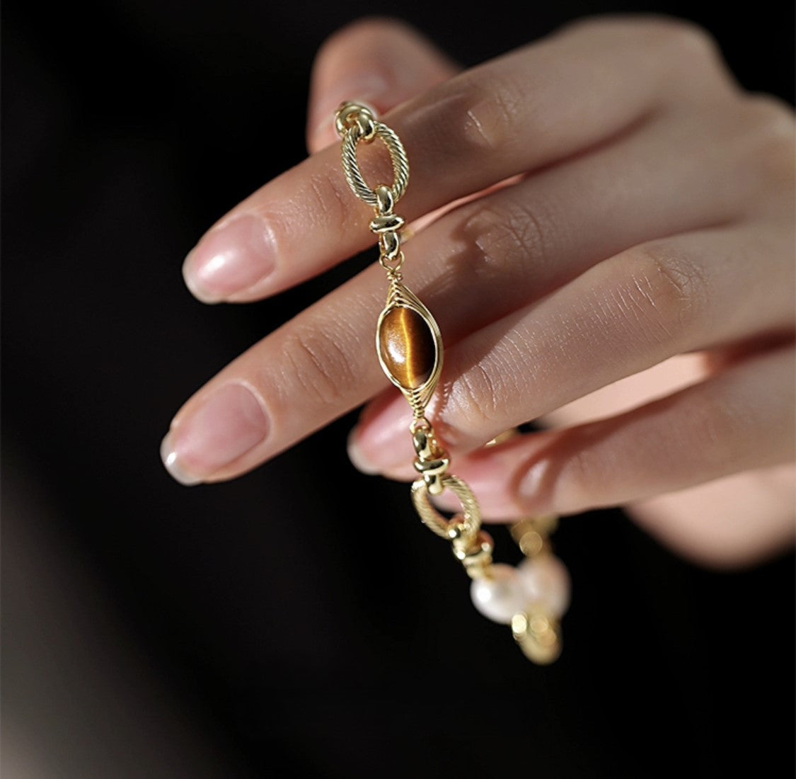 BRACELET DE PERLES DORÉES ANCIENNES