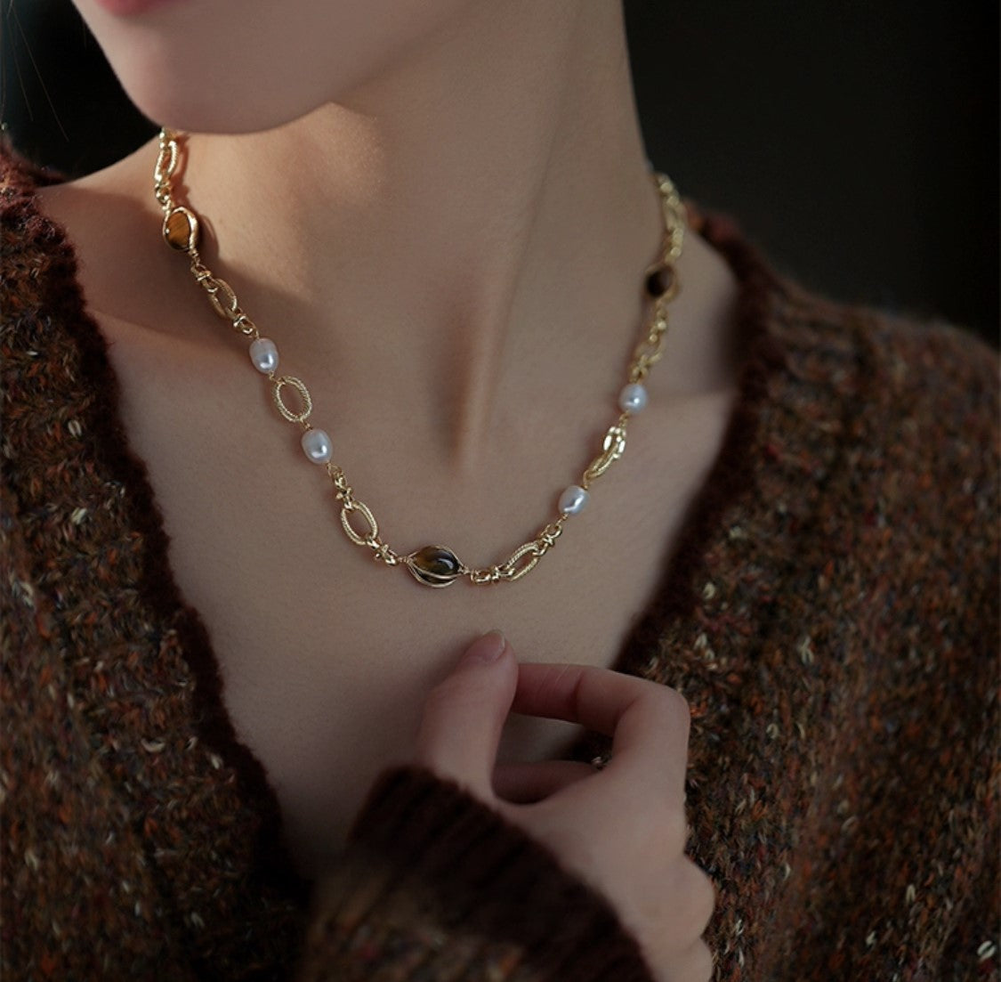 COLLIER DIVIN DE PERLES DORÉES