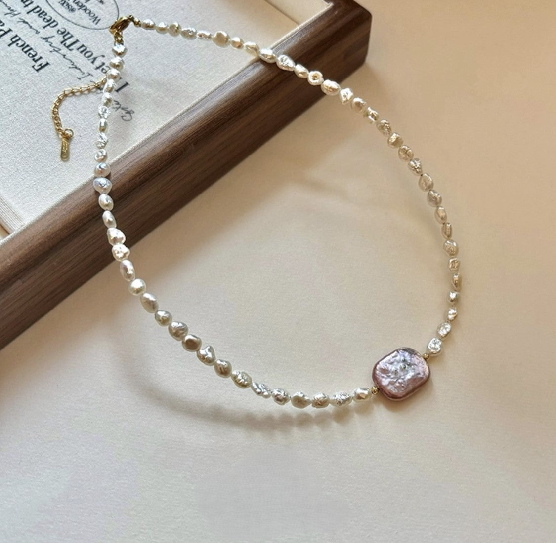 COLLIER SÉRÉNADE DE PERLES