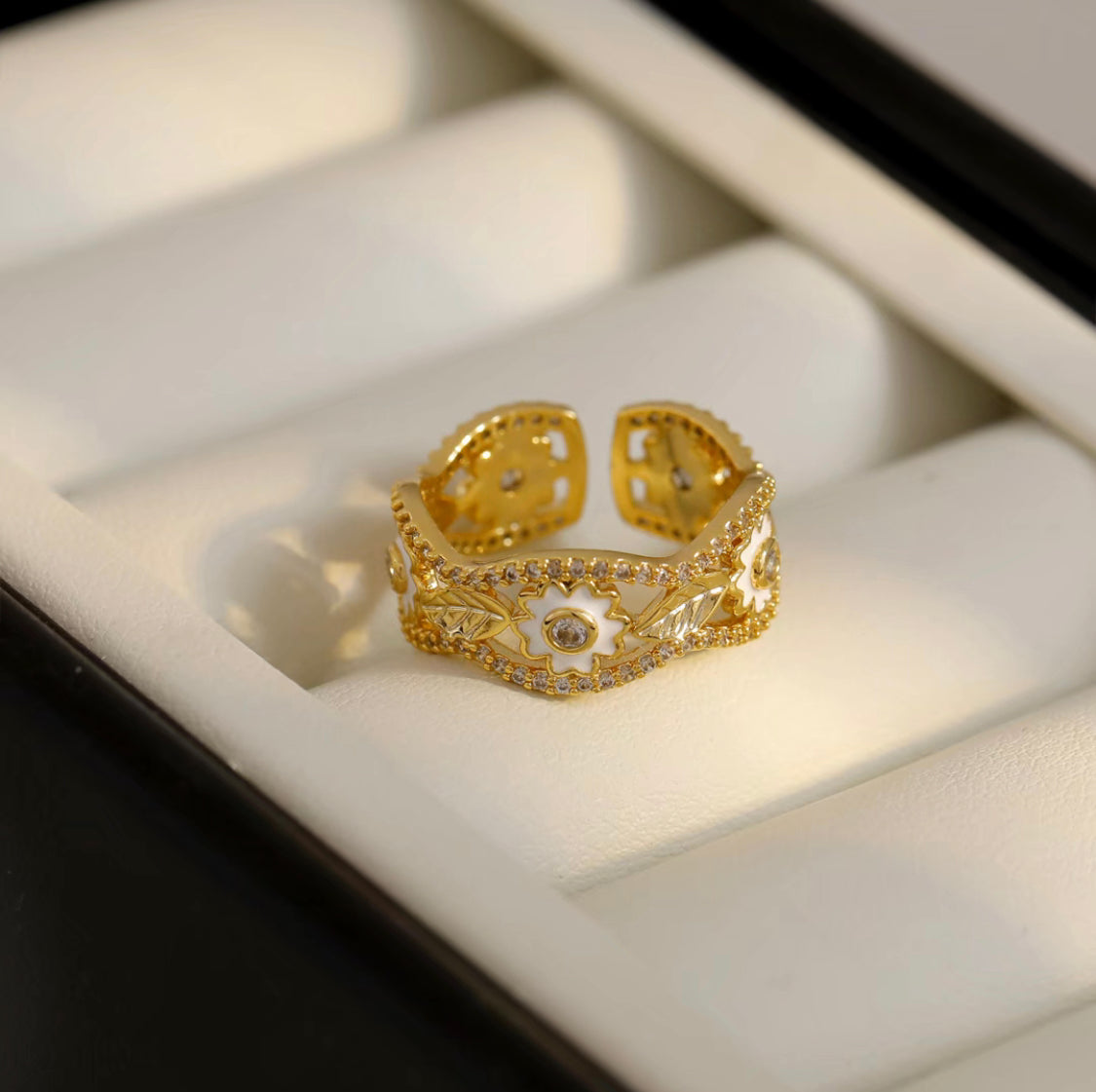 GoldenHalo Ring
